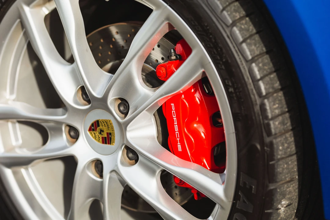 2015 Porsche 981 Cayman S - Image 27 of 31