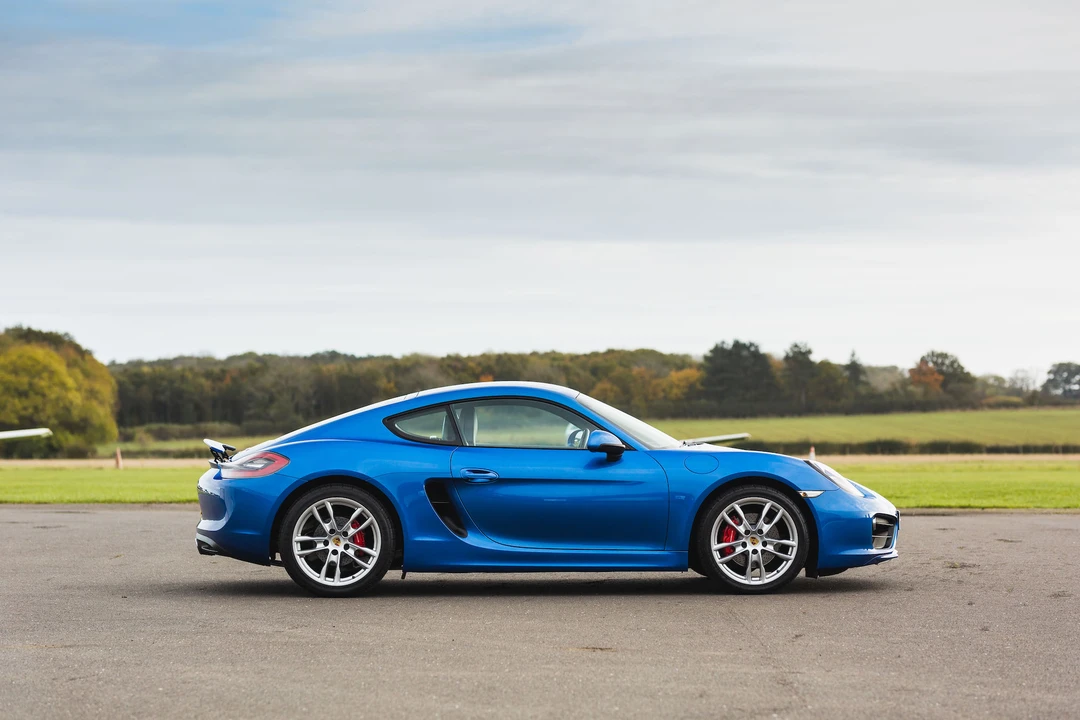 2015 Porsche 981 Cayman S - Image 9 of 31