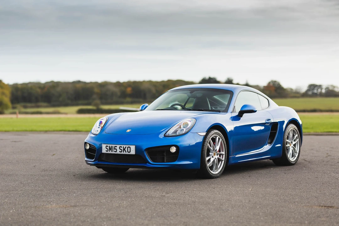 2015 Porsche 981 Cayman S - Image 13 of 31