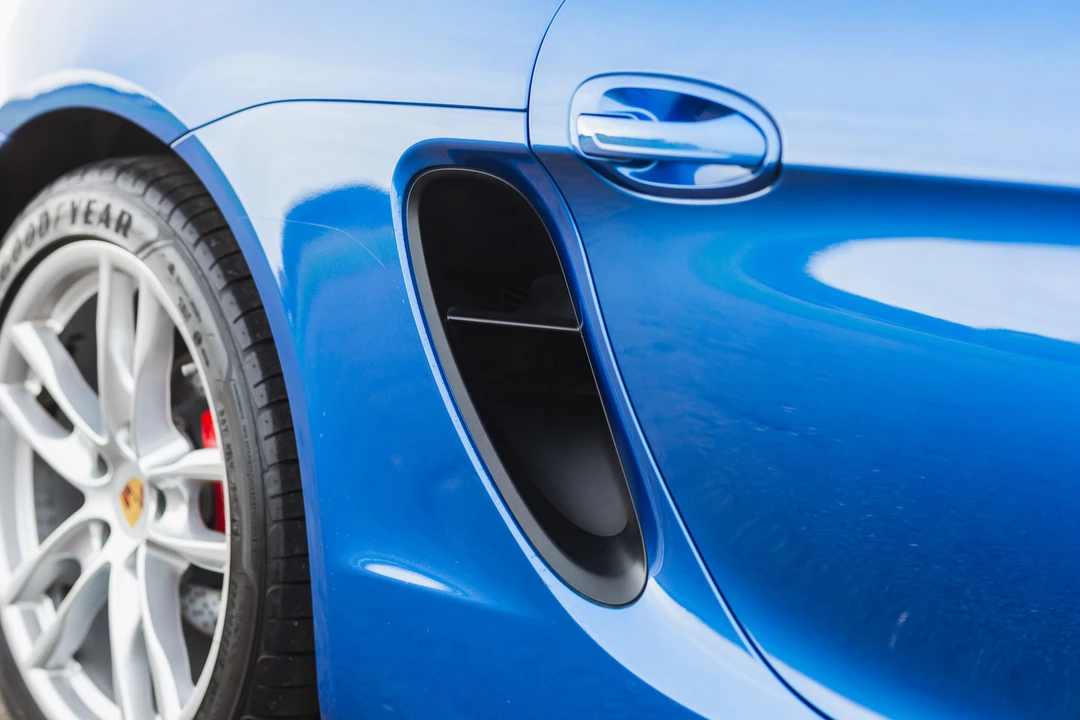2015 Porsche 981 Cayman S - Image 25 of 31