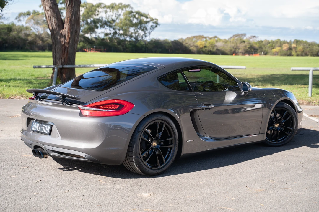 2015 Porsche 981 Cayman - Image 8 of 31