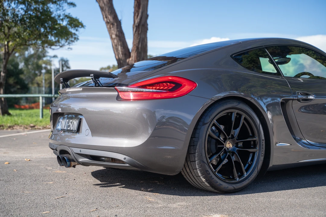 2015 Porsche 981 Cayman - Image 23 of 31