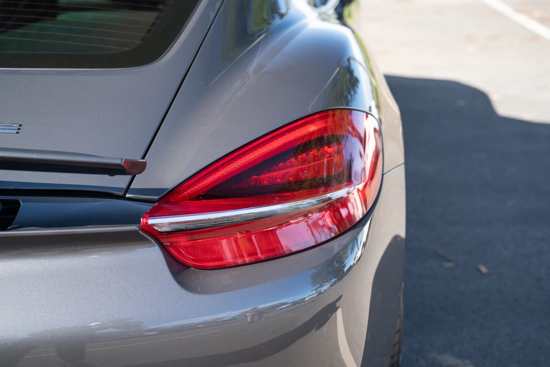 2015 Porsche 981 Cayman - Image 31 of 31