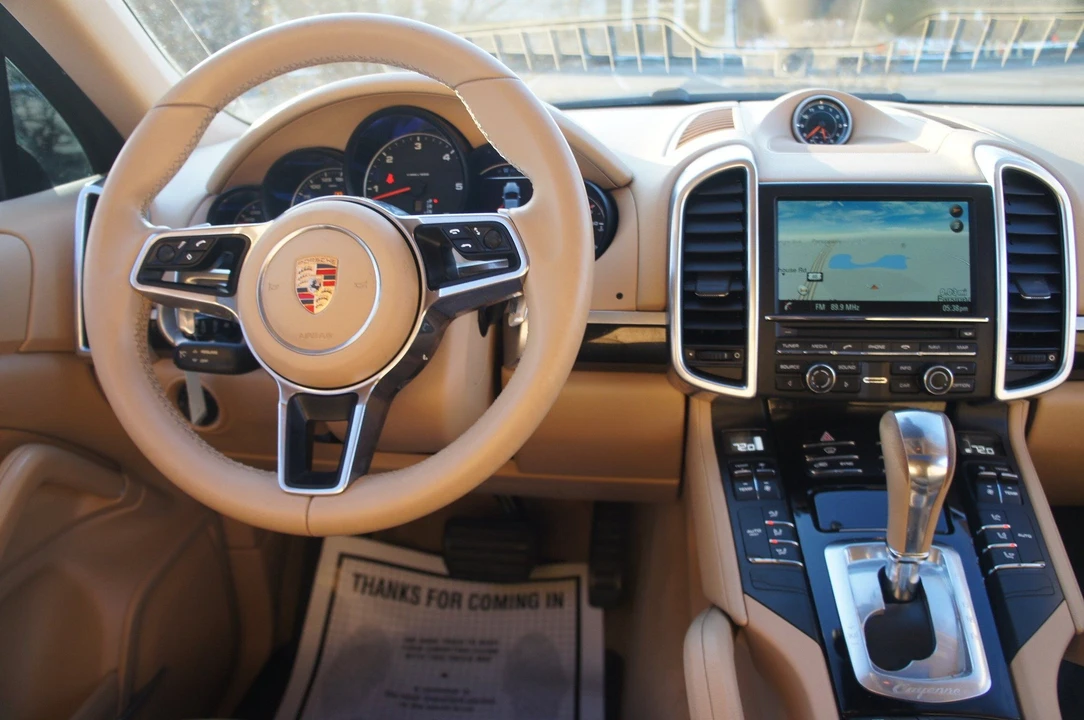 2015 Porsche 958 Cayenne Diesel - Image 29 of 31