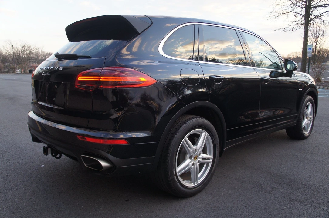 2015 Porsche 958 Cayenne Diesel - Image 2 of 31