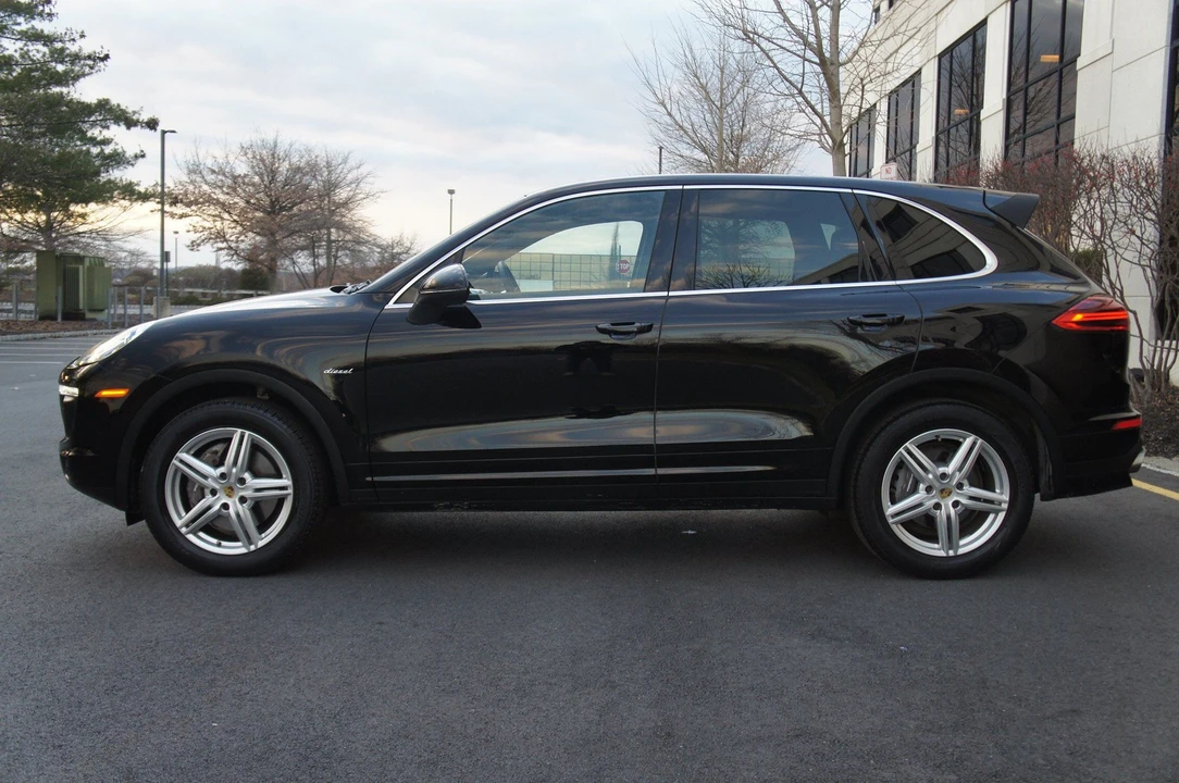 2015 Porsche 958 Cayenne Diesel - Image 12 of 31