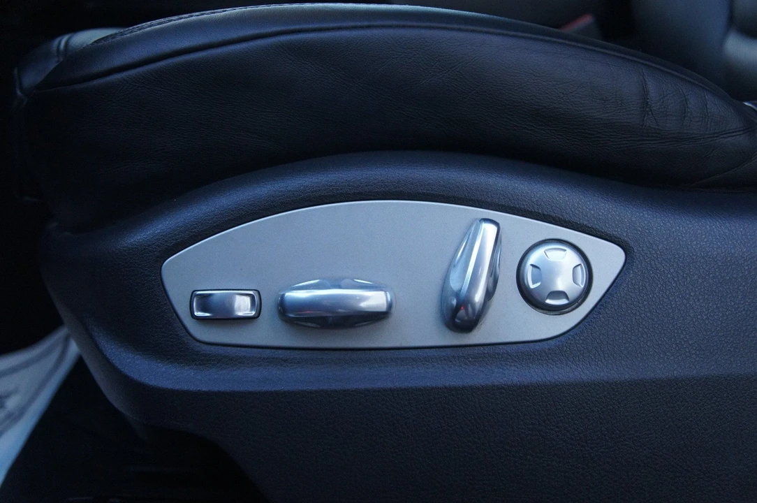 2015 Porsche 958 Cayenne Diesel - Image 23 of 31