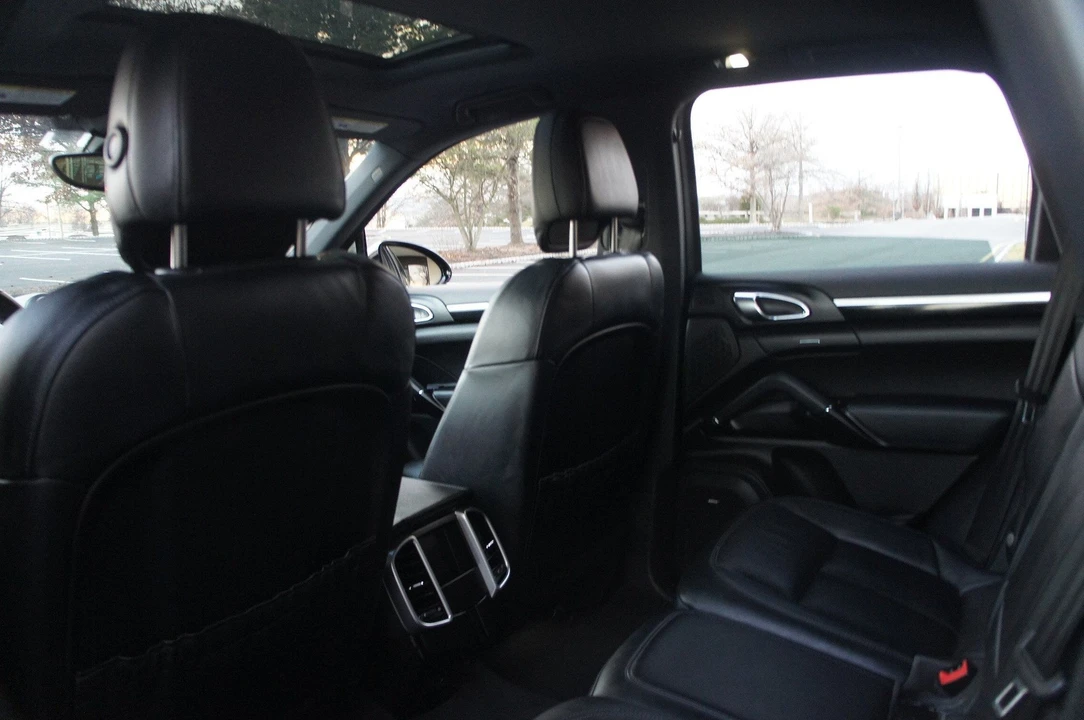 2015 Porsche 958 Cayenne Diesel - Image 27 of 31