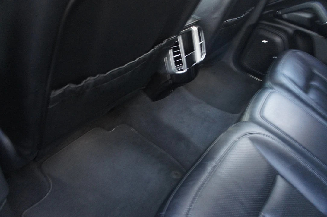 2015 Porsche 958 Cayenne Diesel - Image 28 of 31