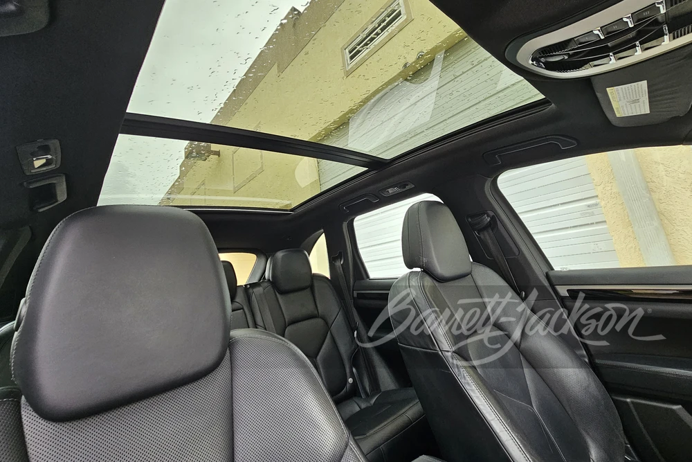 2015 Porsche 958 Cayenne Diesel - Image 14 of 23