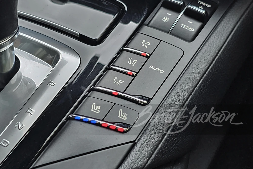 2015 Porsche 958 Cayenne Diesel - Image 16 of 23