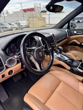 2015 Porsche 958 Cayenne - Image 8 of 9