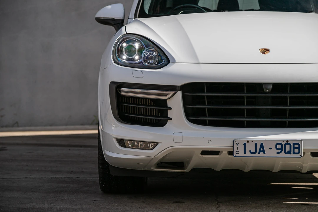2015 Porsche 9Y0/9Y3 Cayenne GTS - Image 14 of 31