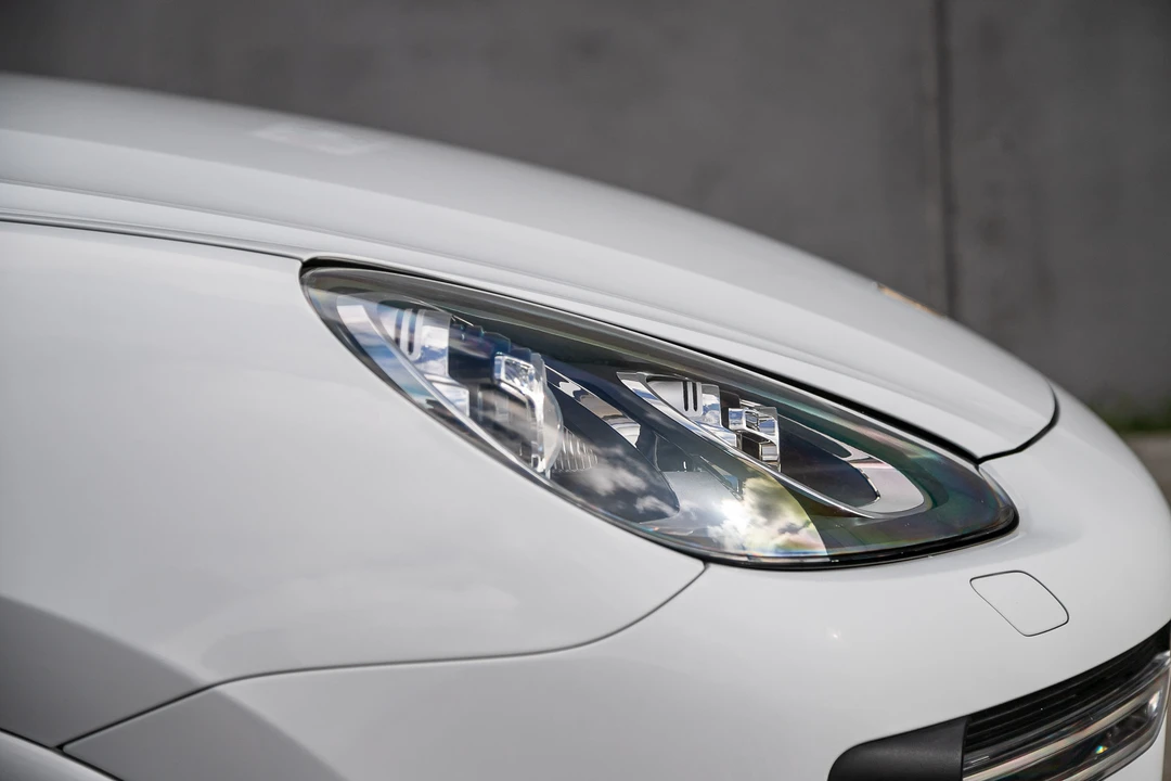 2015 Porsche 9Y0/9Y3 Cayenne GTS - Image 23 of 31