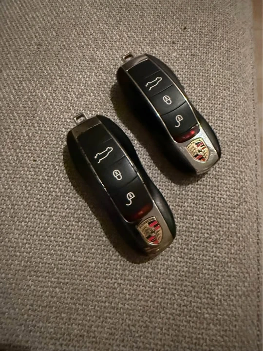 2015 Porsche 958 Cayenne S - Image 8 of 10