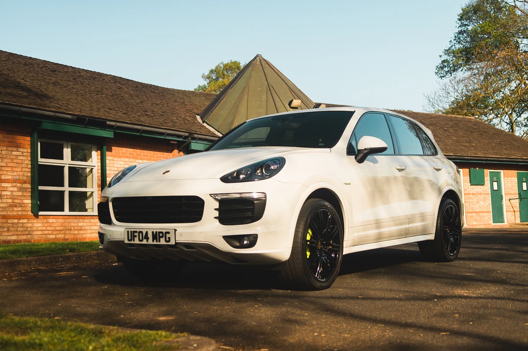2015 Porsche 958 Cayenne S - Image 9 of 31