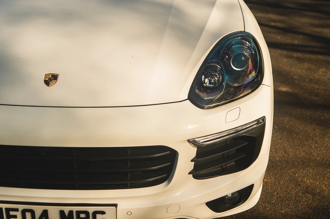 2015 Porsche 958 Cayenne S - Image 14 of 31