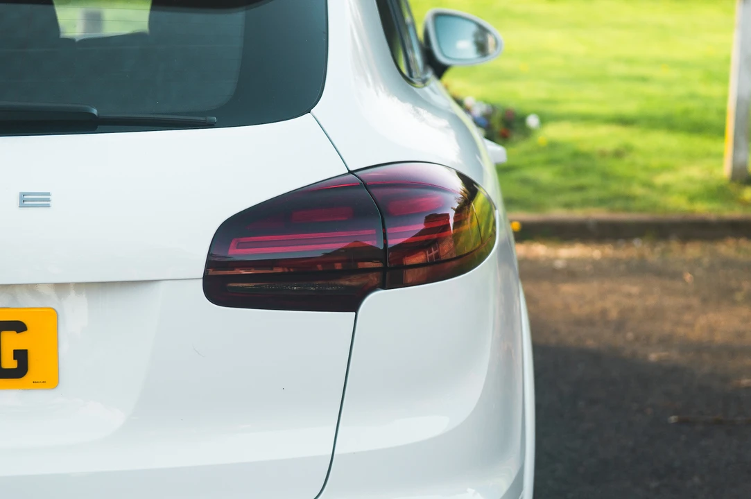 2015 Porsche 958 Cayenne S - Image 21 of 31