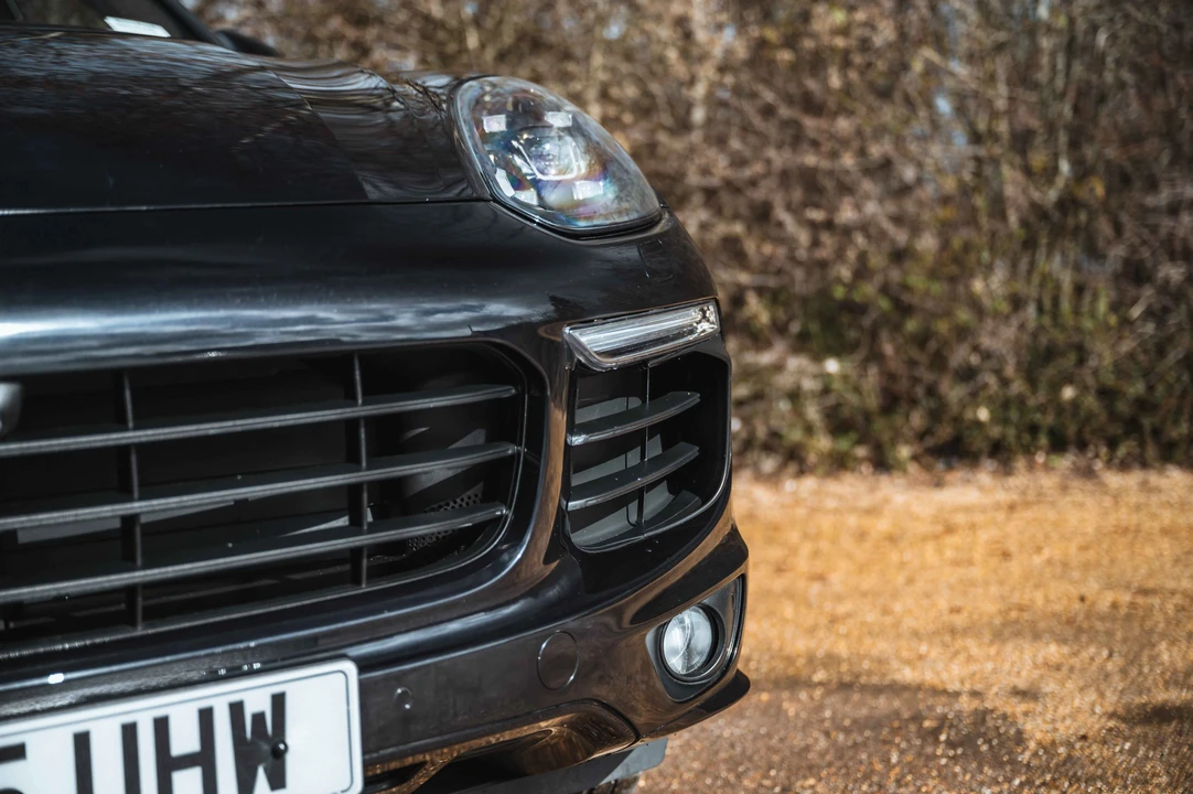 2015 Porsche 958 Cayenne S - Image 24 of 31