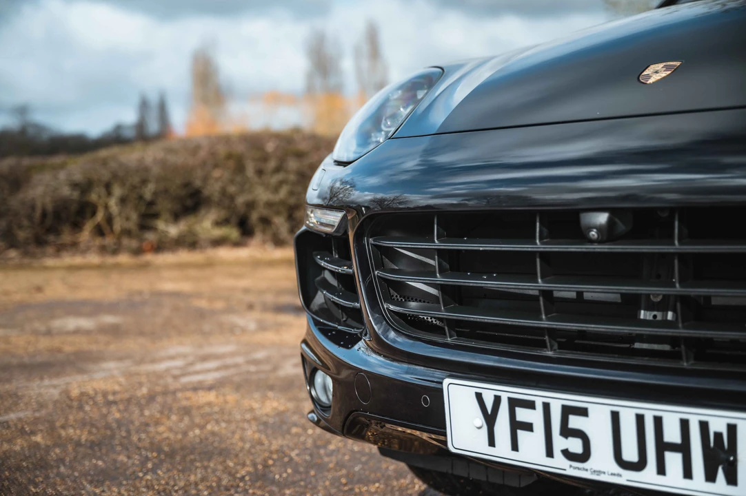2015 Porsche 958 Cayenne S - Image 25 of 31