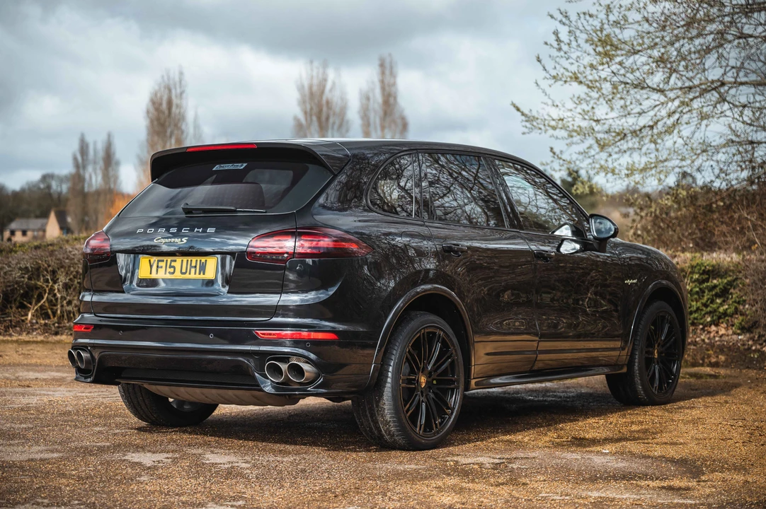 2015 Porsche 958 Cayenne S - Image 13 of 31