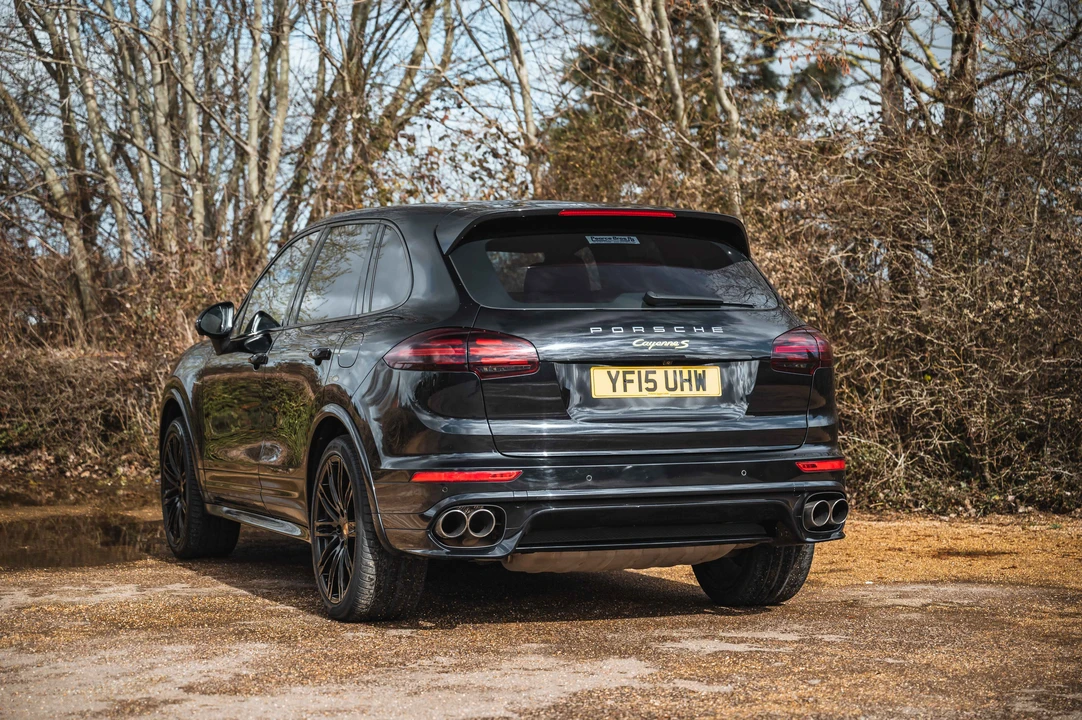 2015 Porsche 958 Cayenne S - Image 14 of 31