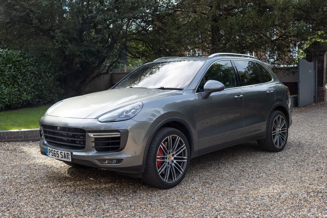 2015 Porsche 955/957 Cayenne Turbo - Image 2 of 31