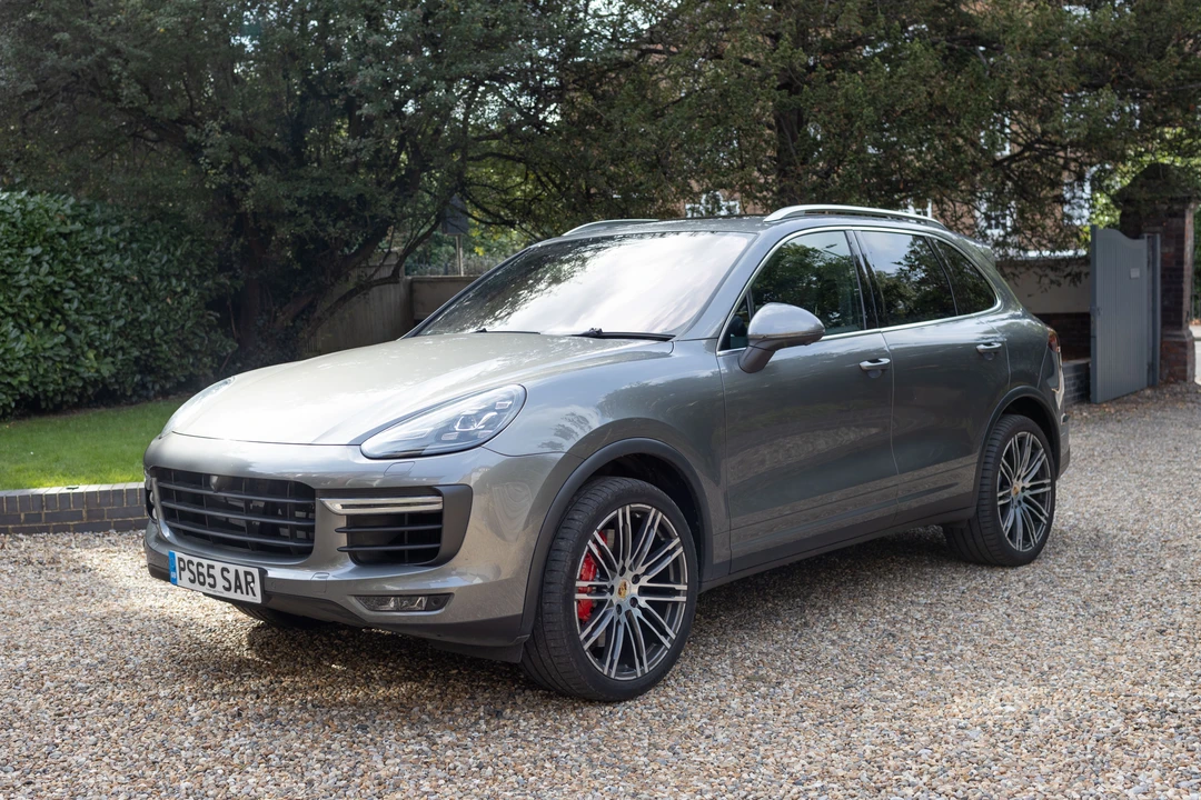 2015 Porsche 955/957 Cayenne Turbo - Image 18 of 31