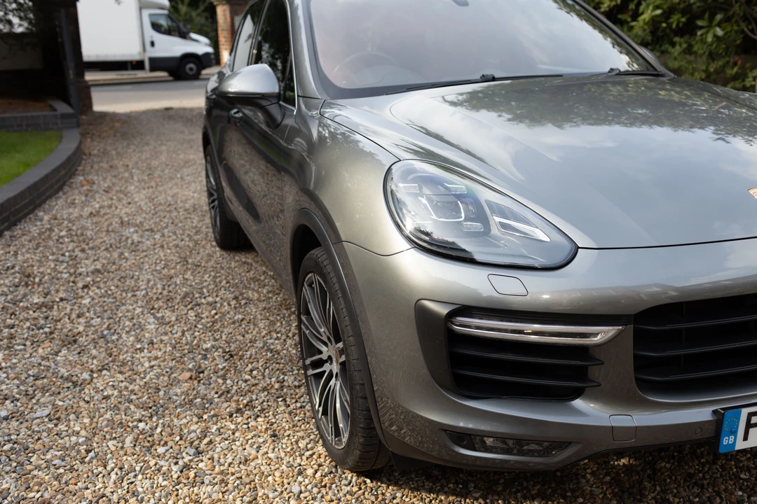 2015 Porsche 955/957 Cayenne Turbo - Image 19 of 31
