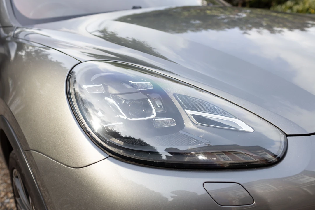 2015 Porsche 955/957 Cayenne Turbo - Image 21 of 31