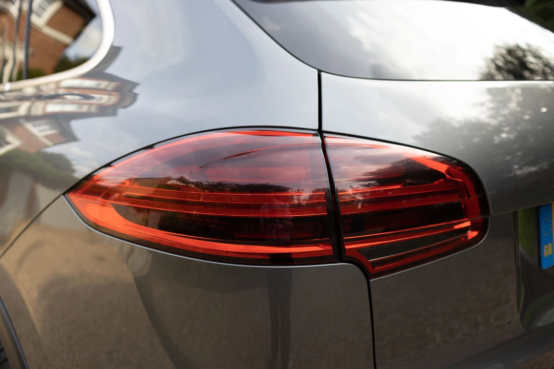 2015 Porsche 955/957 Cayenne Turbo - Image 29 of 31