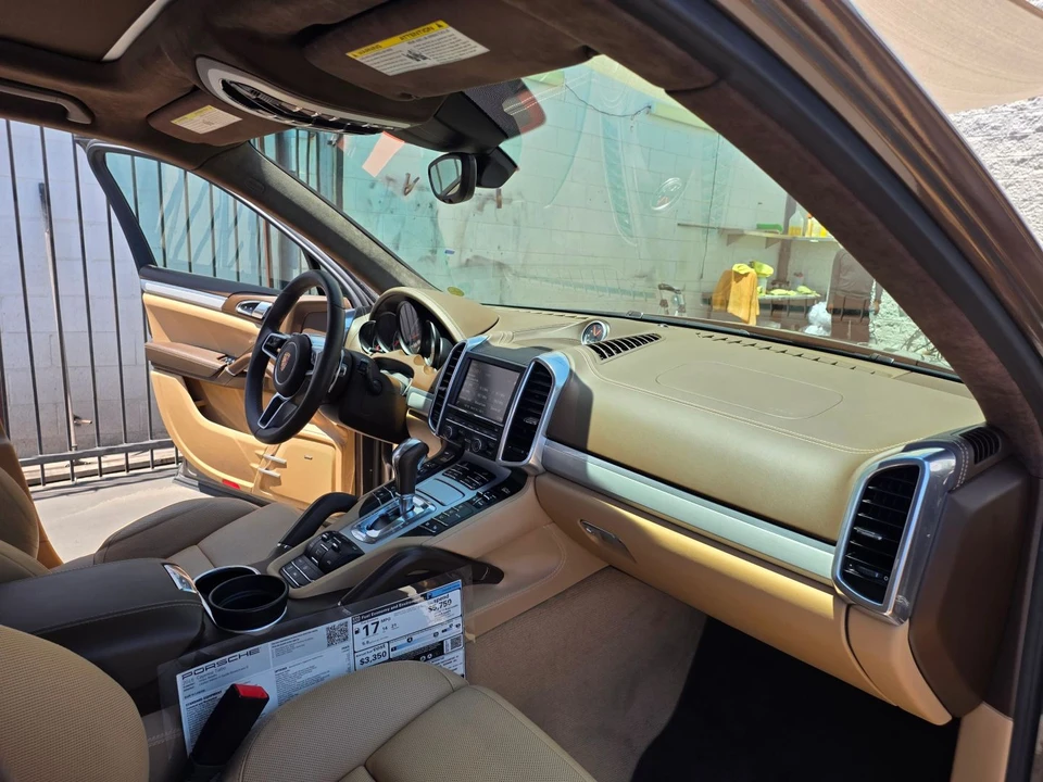 2015 Porsche 958 Cayenne - Image 17 of 31