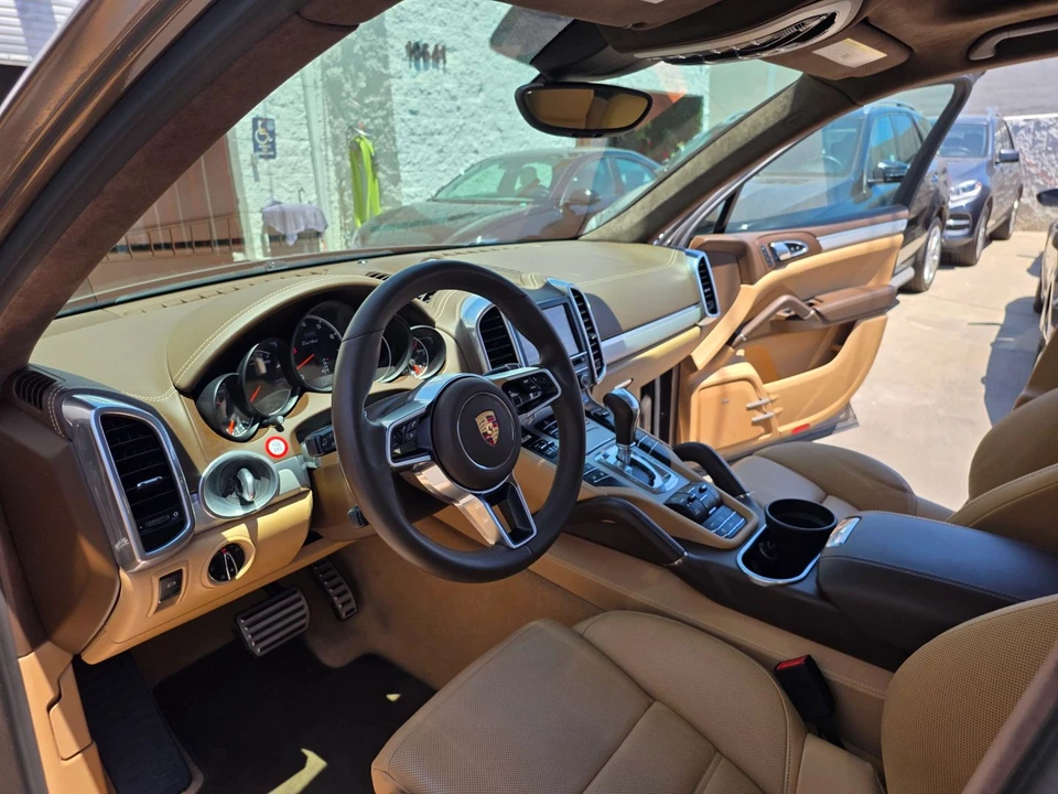 2015 Porsche 958 Cayenne - Image 31 of 31