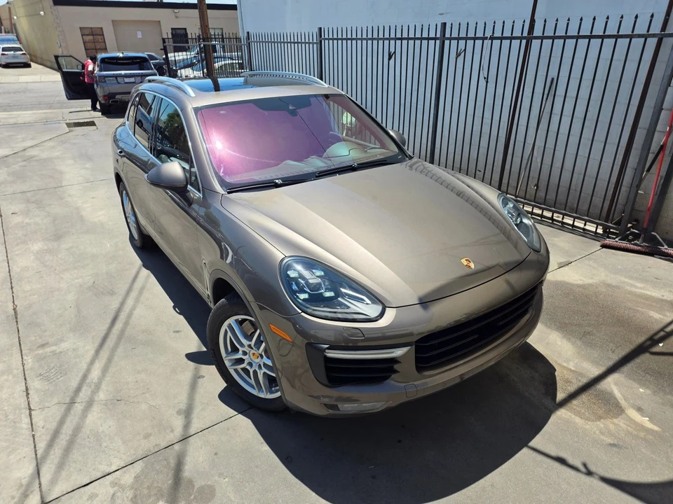 2015 Porsche 958 Cayenne - Image 10 of 31