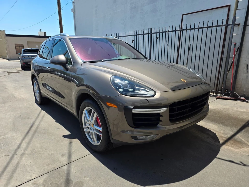 2015 Porsche 958 Cayenne - Image 9 of 31