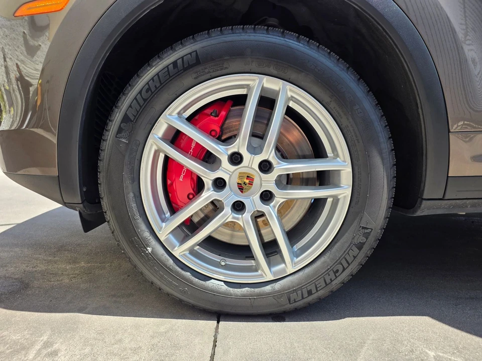 2015 Porsche 958 Cayenne - Image 14 of 31