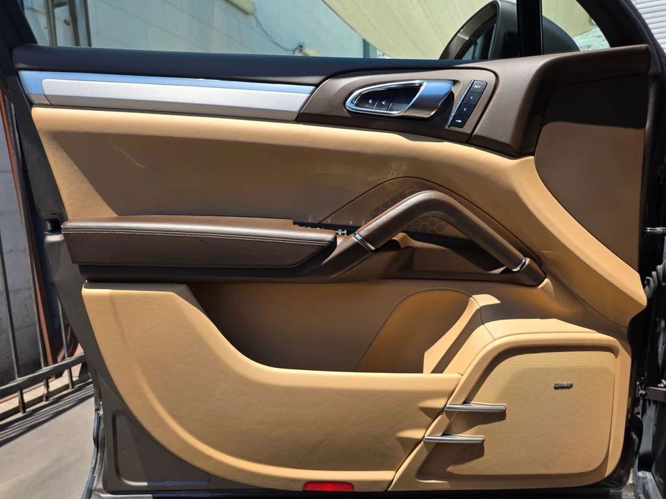 2015 Porsche 958 Cayenne - Image 30 of 31