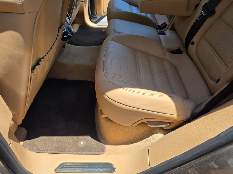 2015 Porsche 958 Cayenne - Image 28 of 31