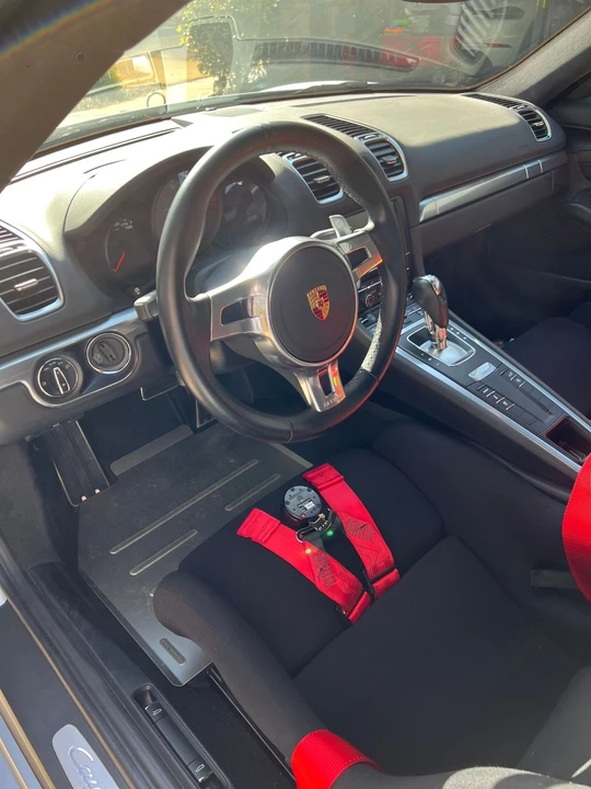 2015 Porsche 981 Cayman S - Image 21 of 31
