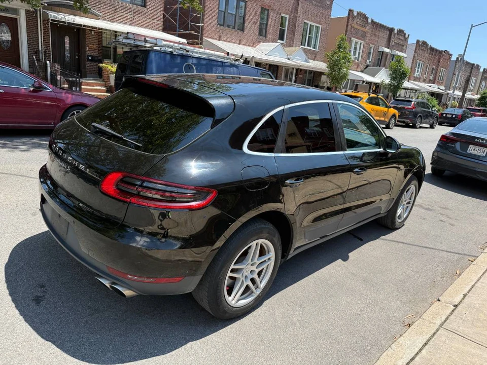 2015 Porsche Macan S - Image 10 of 21