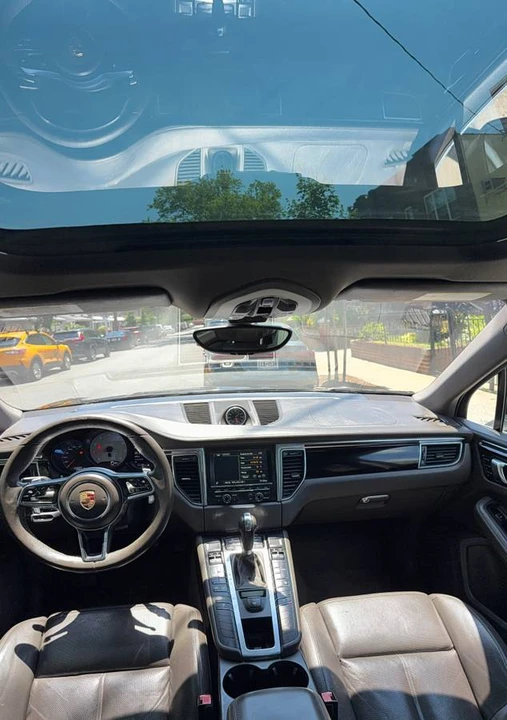 2015 Porsche Macan S - Image 12 of 21