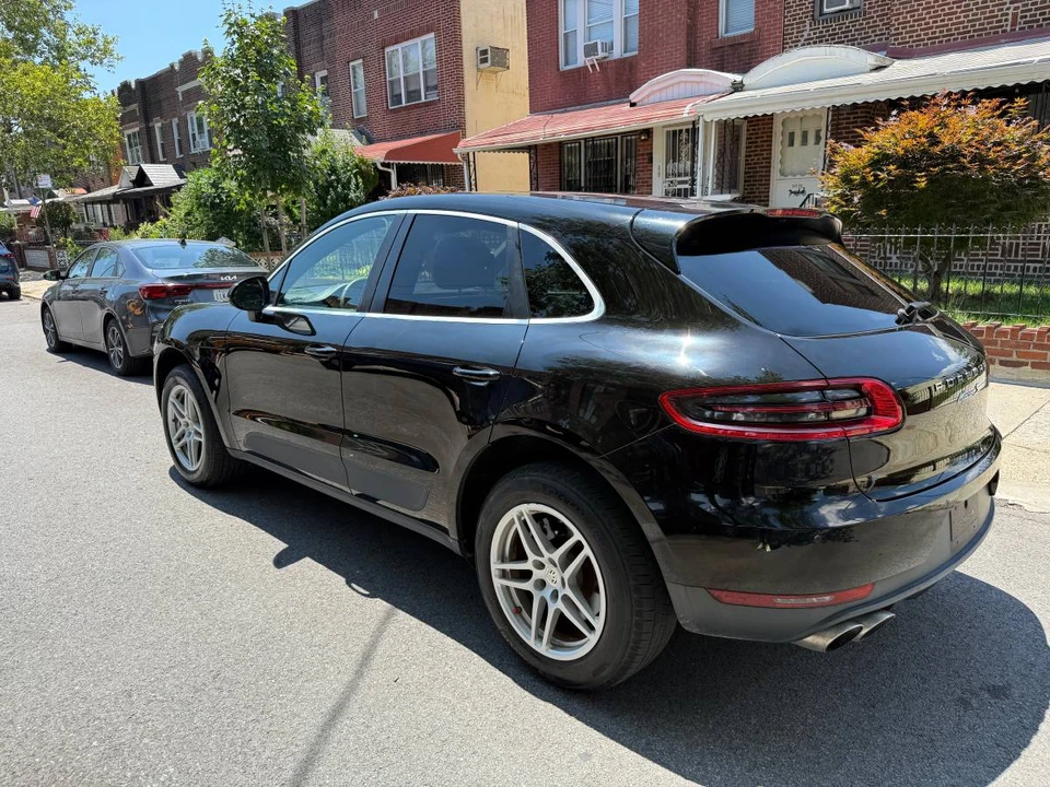 2015 Porsche Macan S - Image 8 of 21