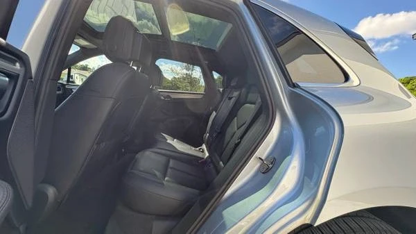 2015 Porsche Macan S - Image 9 of 17