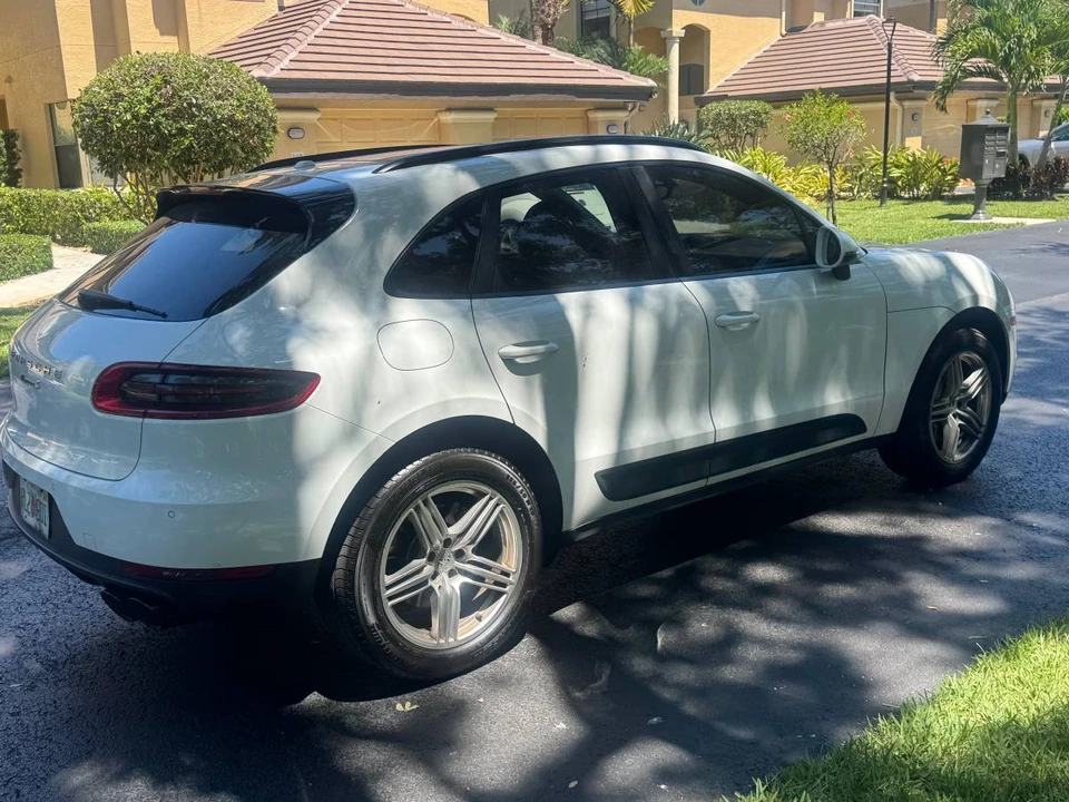 2015 Porsche Macan S - Image 6 of 9