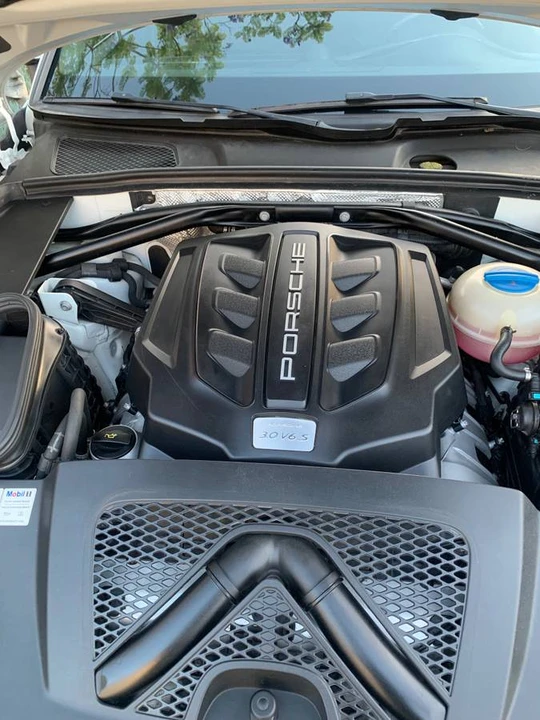 2015 Porsche Macan S - Image 17 of 18