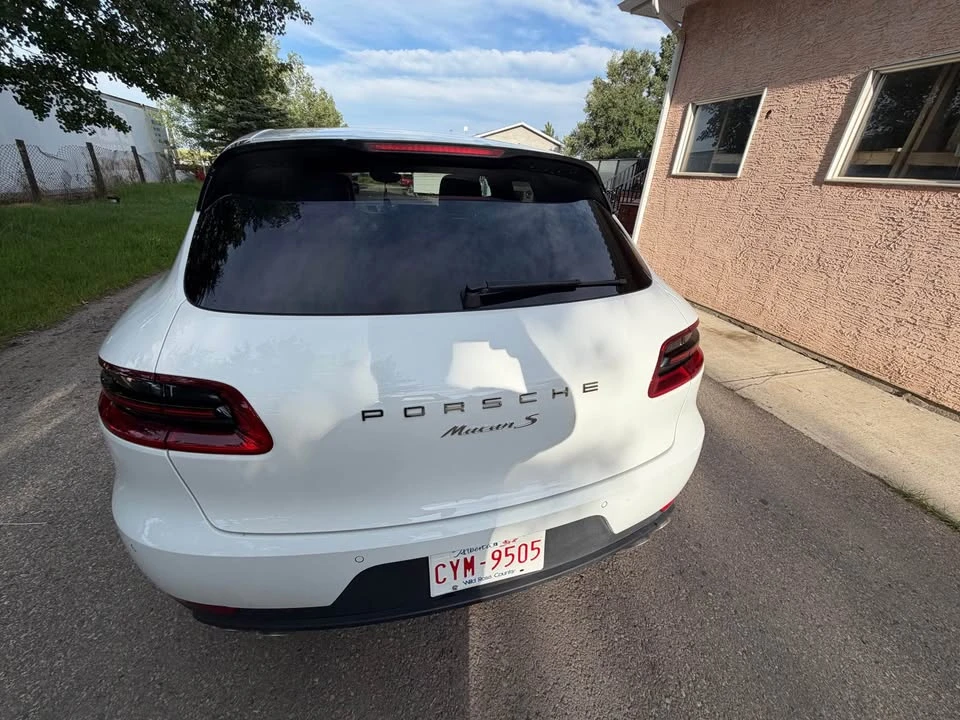 2015 Porsche Macan S - Image 19 of 20