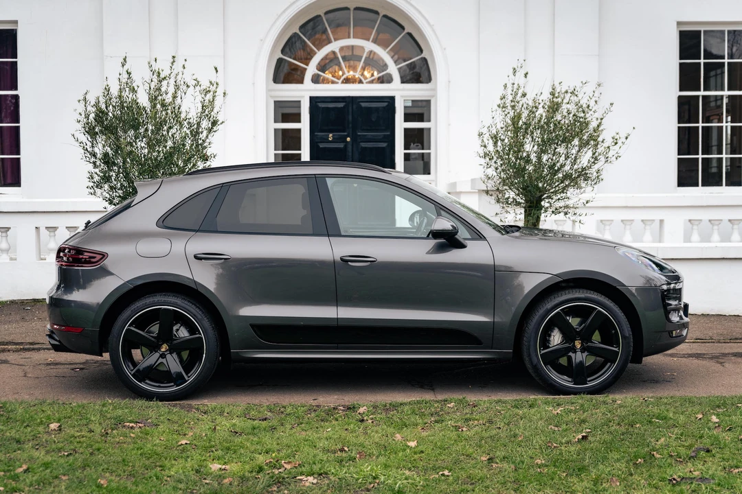 2015 Porsche Macan S - Image 15 of 31