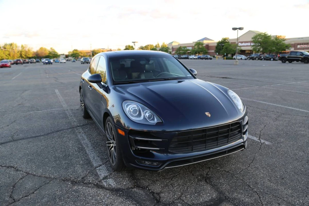 2015 Porsche Macan Turbo - Image 5 of 7