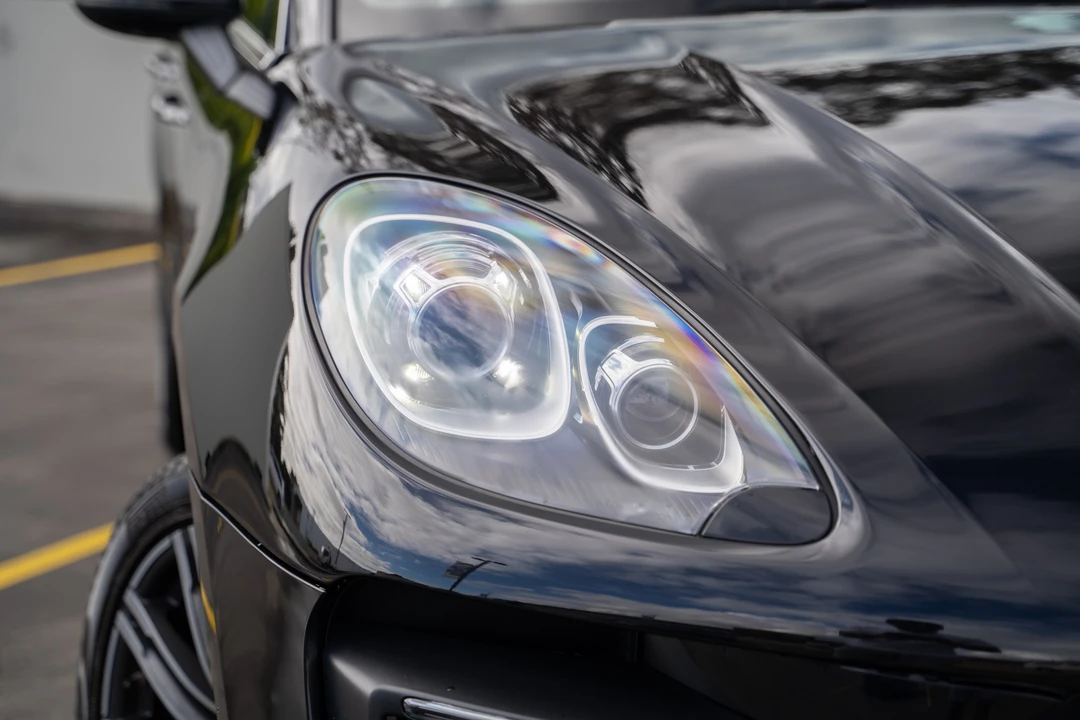 2015 Porsche Macan Turbo - Image 29 of 31