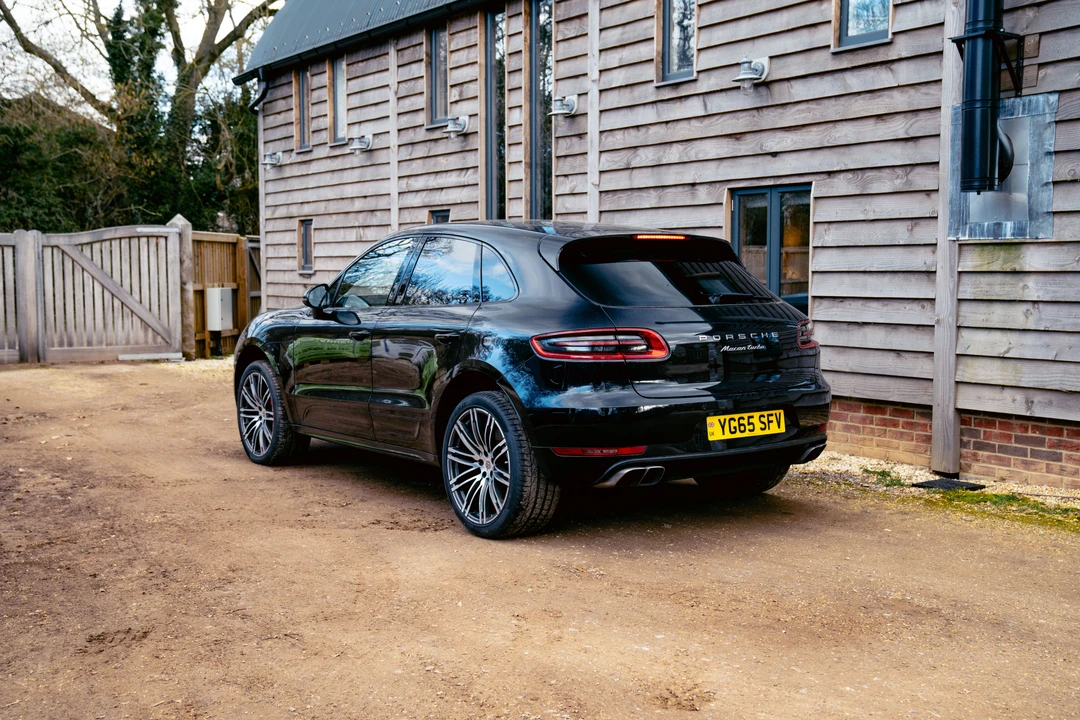 2015 Porsche Macan Turbo - Image 6 of 31